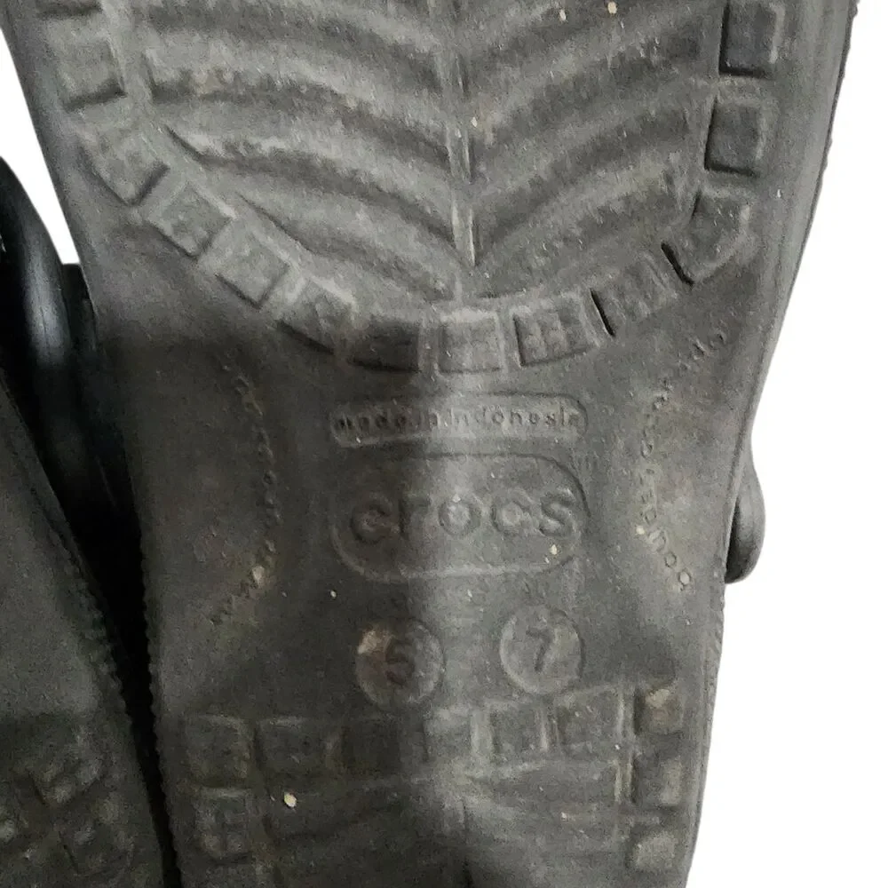 Crocs Classic Clogs Black Unisex Slip On Comfort Shoes Size‎ M5 W7